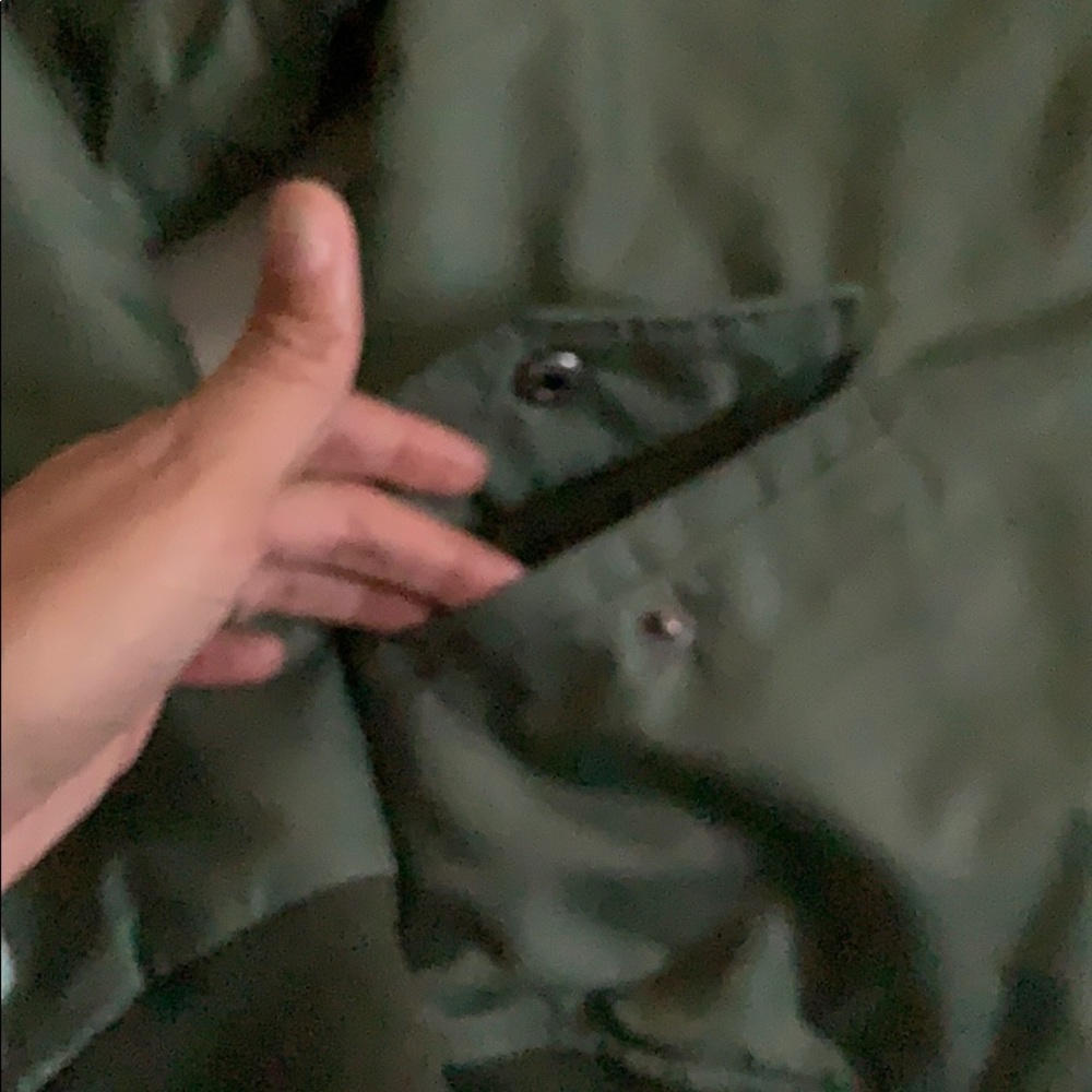 Hollister Army Green Jacket. Junior size Medium - Picture 6 of 7